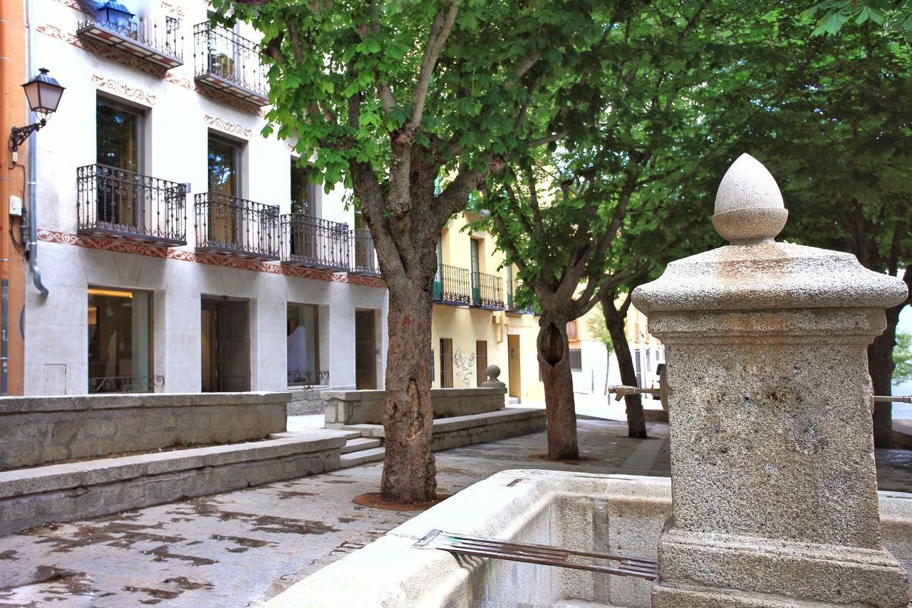 San Lorenzo Suites San Lorenzo de El Escorial Exterior foto